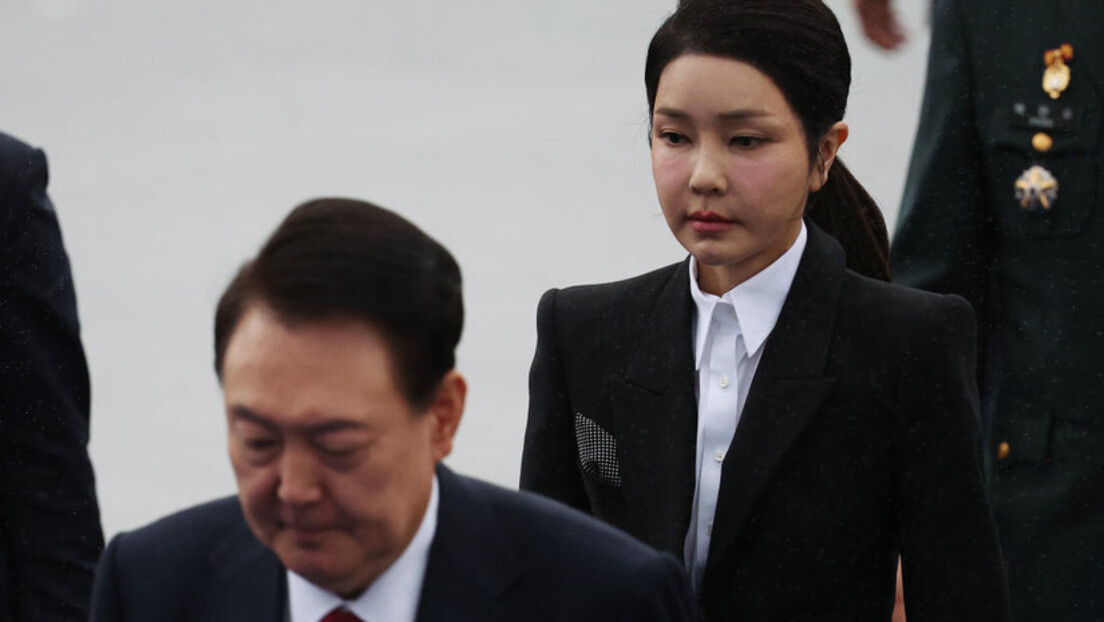 金建希涉嫌“卖官鬻爵”案一审被判7年