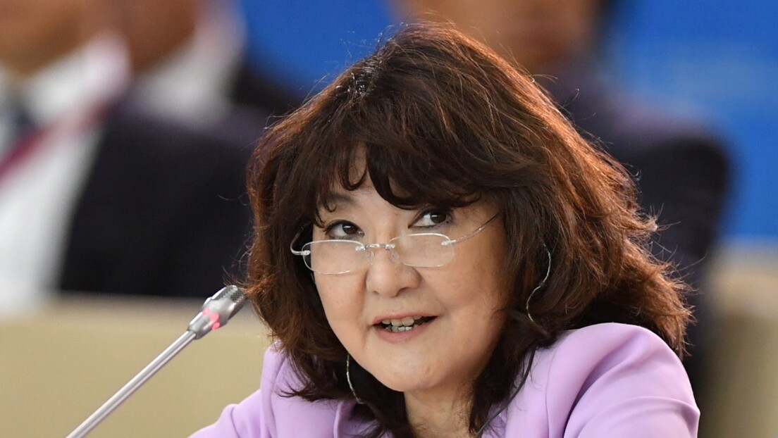 日本财务相:美日已联手干预汇市阻止日元贬值